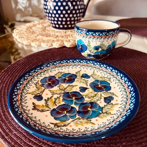 Bolesławiec: ceramiczne serce Polski – co warto zobaczyć i gdzie pójść?